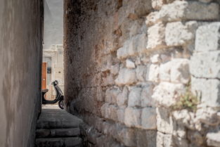 The Art of Illusions_ Crafting Stunning Walls with Artificial Stone and Natural Elegance-Kangyi artificial marble